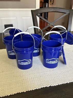 Set of 5 Lowe's Mini Blue Buckets with Lids 0.42-qt